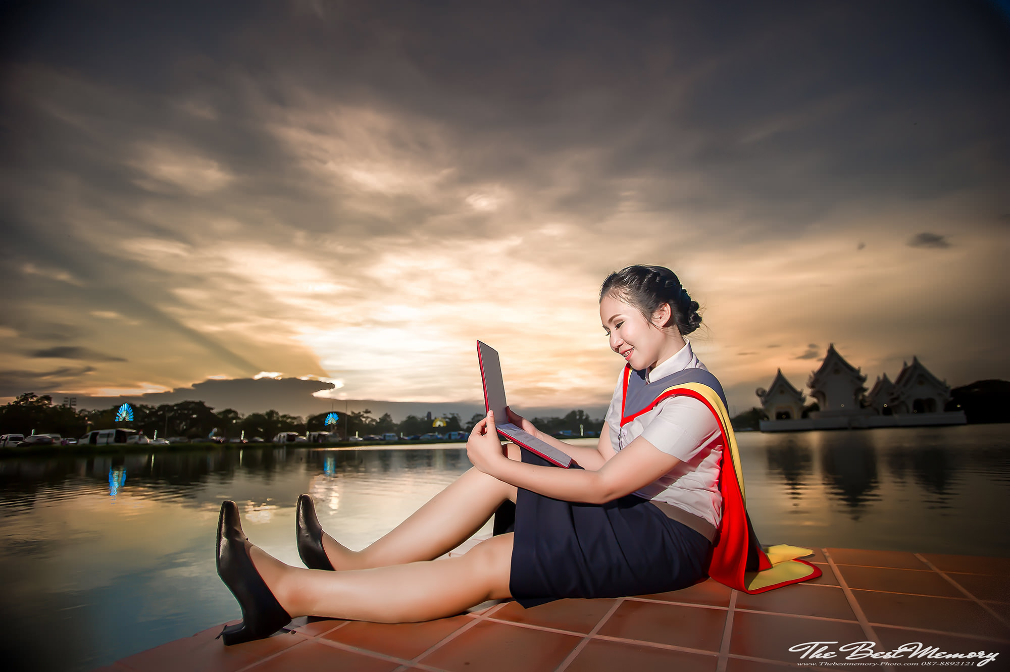 ถ่ายรูปรับปริญญา ช่างภาพรับปริญญา หาช่างภาพ ช่างกล้อง ถ่ายรูปรับปริญญานอกรอบ