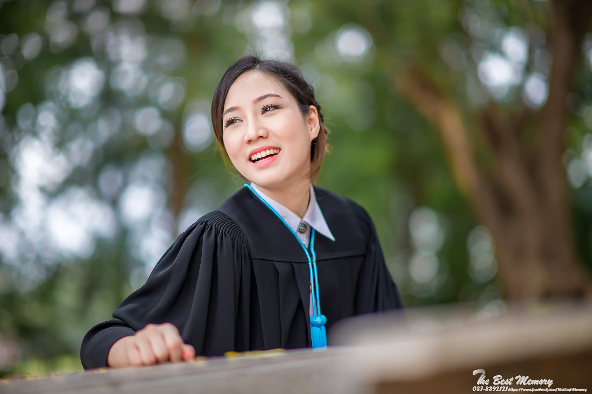 ช่างภาพรับปริญญา ถ่ายรูปรับปริญญา หาช่างภาพ ช่างกล้อง ถ่ายรูปรับปริญญานอกรอบ โดยทีมงานมืออาชีพ
