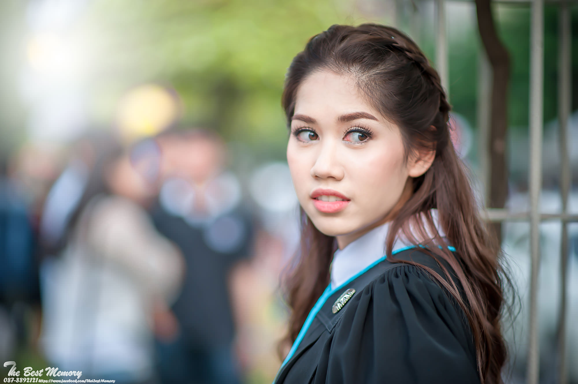 ช่างภาพรับปริญญา ถ่ายรูปรับปริญญา หาช่างภาพ ช่างกล้อง ถ่ายรูปรับปริญญานอกรอบ โดยทีมงานมืออาชีพ