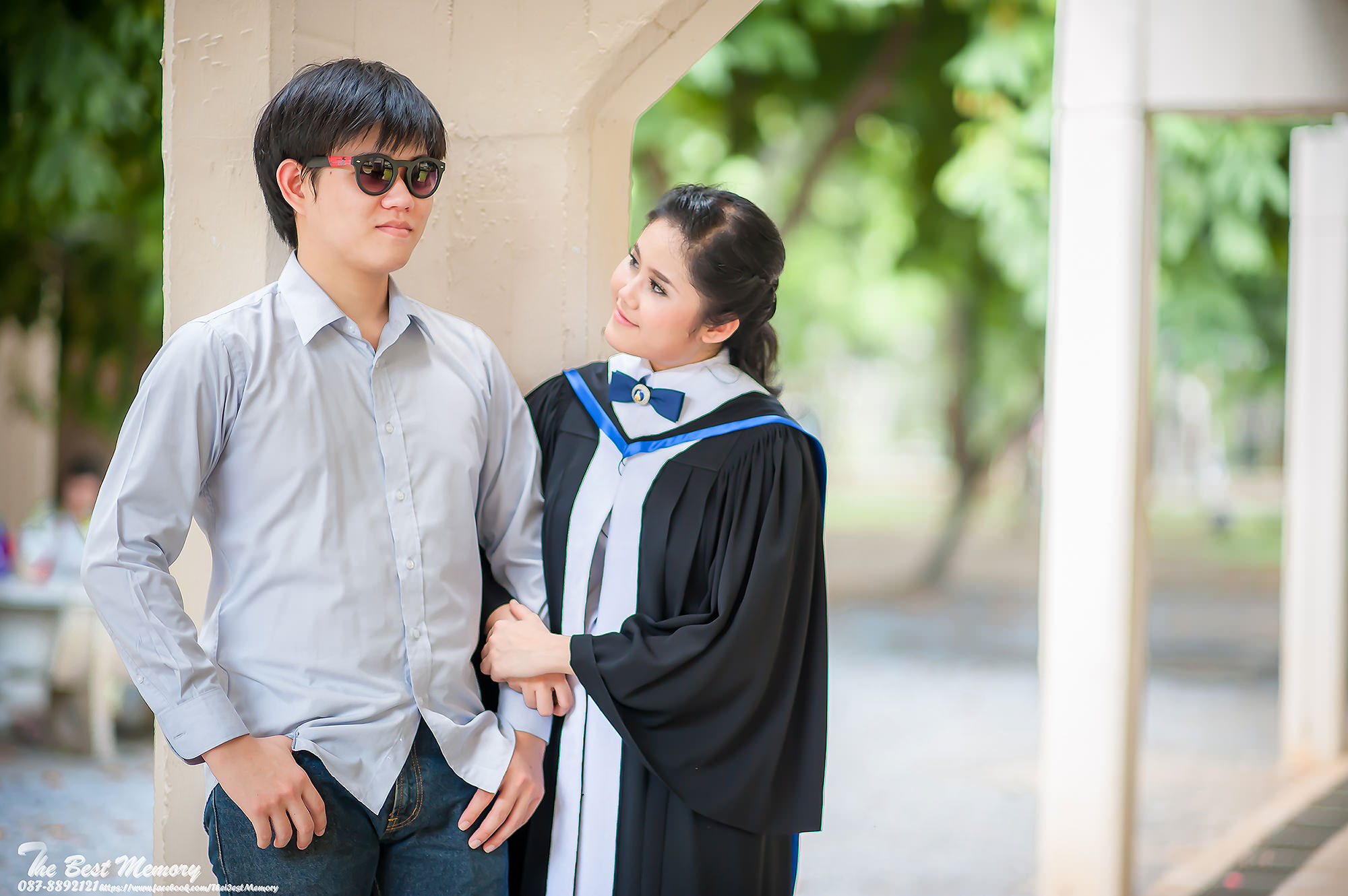 ช่างภาพรับปริญญา ถ่ายรูปรับปริญญา หาช่างภาพ ช่างกล้อง ถ่ายรูปรับปริญญานอกรอบ โดยทีมงานมืออาชีพ
