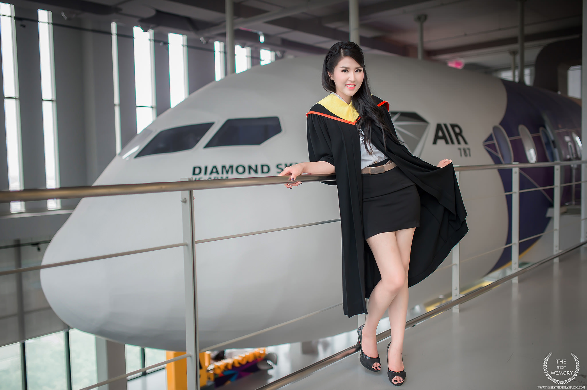 ช่างภาพรับปริญญา ถ่ายรูปรับปริญญา หาช่างภาพ ช่างกล้อง ถ่ายรูปรับปริญญานอกรอบ โดยทีมงานมืออาชีพ