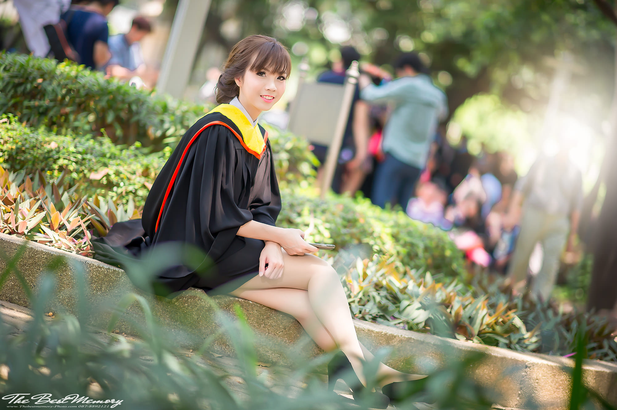 ช่างภาพรับปริญญา ถ่ายรูปรับปริญญา หาช่างภาพ ช่างกล้อง ถ่ายรูปรับปริญญานอกรอบ โดยทีมงานมืออาชีพ
