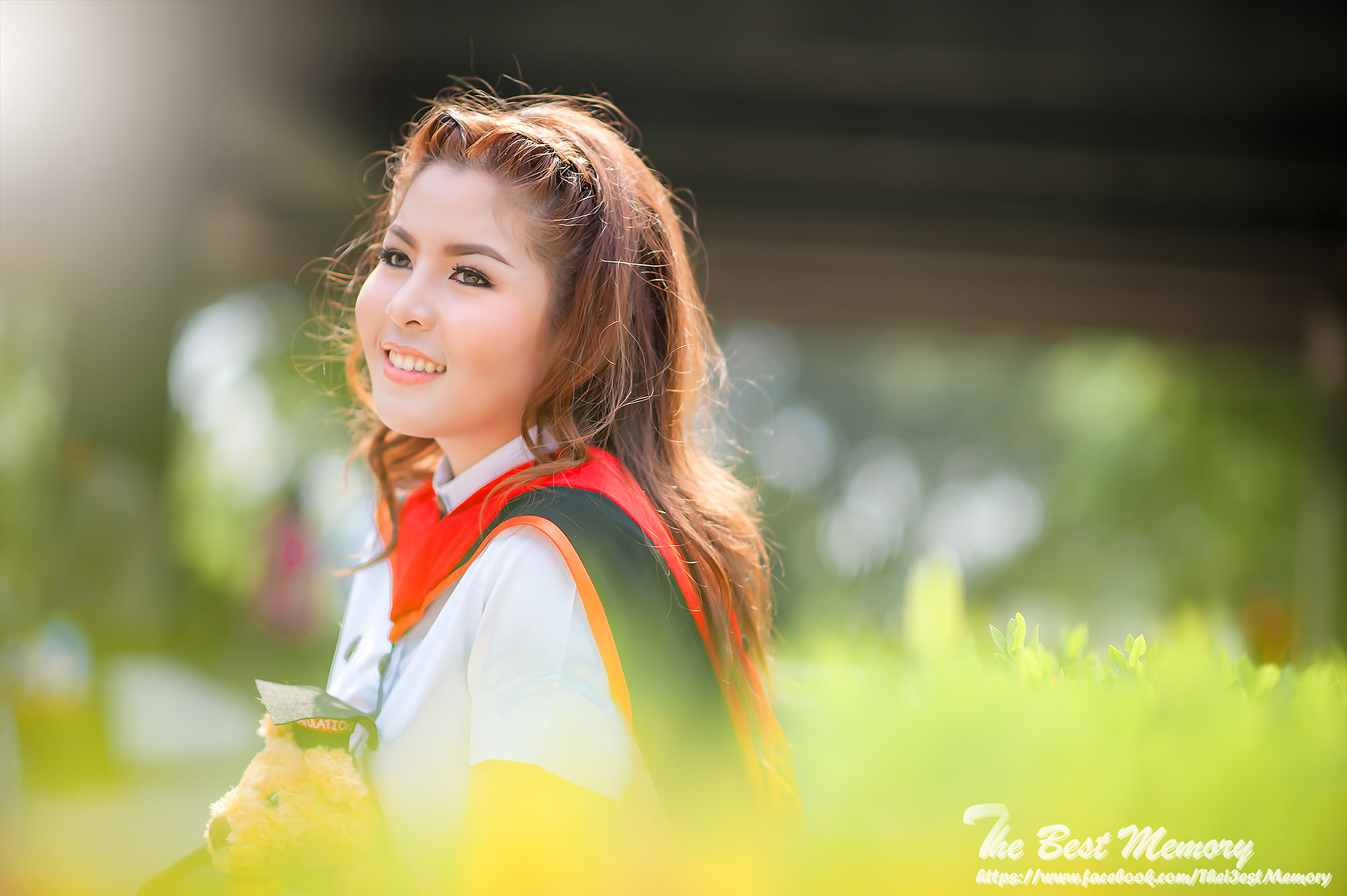 ช่างภาพรับปริญญา ถ่ายรูปรับปริญญา หาช่างภาพ ช่างกล้อง ถ่ายรูปรับปริญญานอกรอบ โดยทีมงานมืออาชีพ